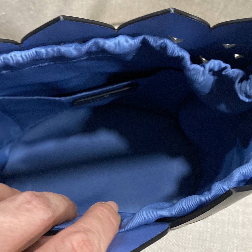 Kate Spade Ace Bucket bag optional crossbody - Picture 7 of 13